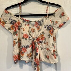 American Eagle Cold Shoulder Tie Front Floral Crop Top size small